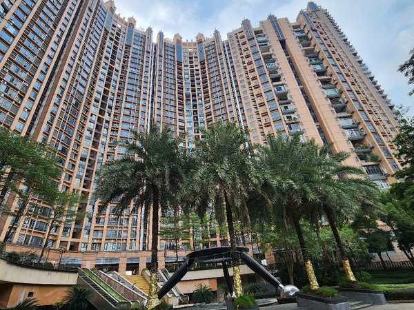 广州海珠工业大道北天鹅湾8号线广佛线沙园站 一线江景 干净整洁 1房1