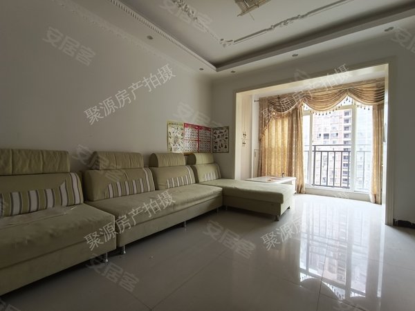 达州大竹北城新区凤凰城c区塞纳阳光凤凰城c区 电梯中层两房出租,家具