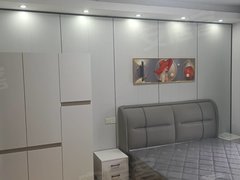 镇江句容句容经济开发区中央公园4期,主卧独卫,非中介,家具家电齐全,临近俊成,巨宝出租房源真实图片