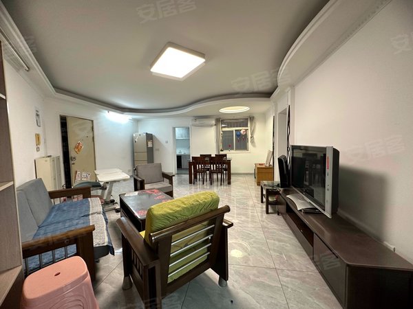 【多图】银庄大厦,皇岗租房,银庄大厦 3房2卫东南向 近地铁口岸 急租!