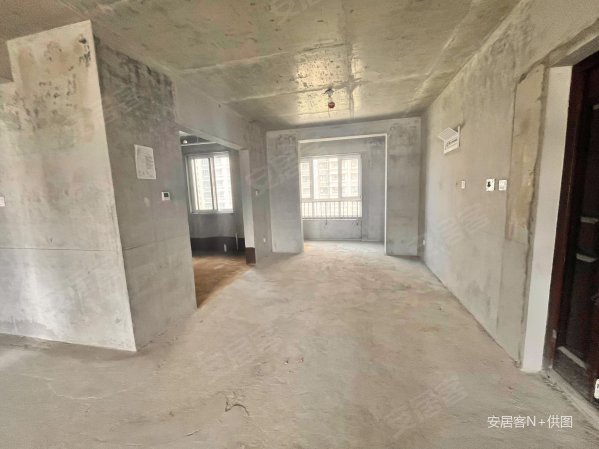 陕建翠园锦绣4室2厅2卫191.56㎡南北300万