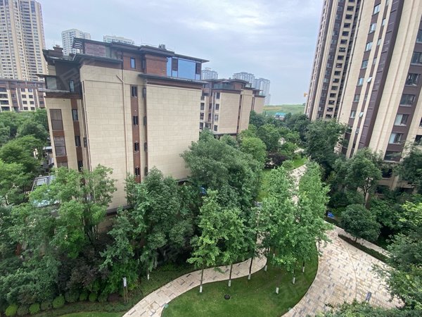 重庆渝北礼嘉华侨城云溪别院(一期)华侨城云溪别院精装3房两卫出租,全