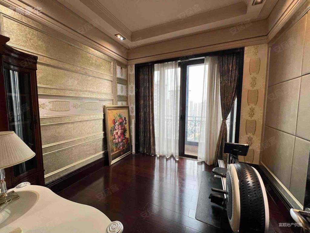 上海星河湾(一期)5室2厅5卫285.09㎡南北1900万