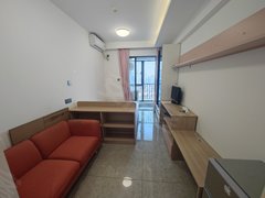 东莞南城体育路口东江之星精装干净漂亮单间有阳台民用水电地铁口近国贸汇一城莱蒙出租房源真实图片