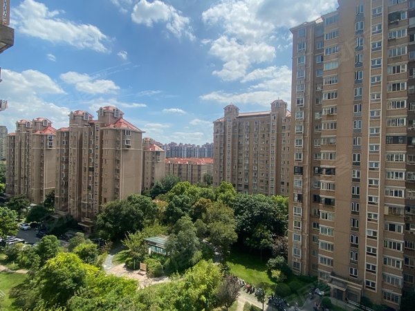 上海宝山共康新梅绿岛苑新梅绿岛苑 3室2厅1卫 配套齐全 106平 电梯房