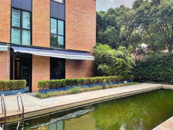 上海静安老北站华侨城苏河湾(别墅)静安市中心独栋别墅 带私人游泳池