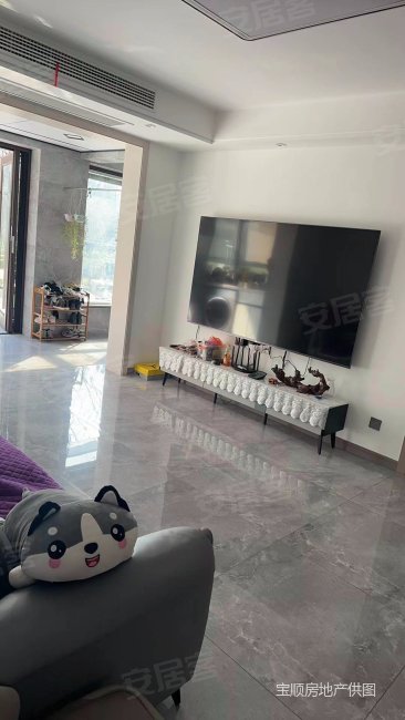 一楼带前后院子 带下沉 带地暖中央空调 精装修 南北通透,宏基宏公馆