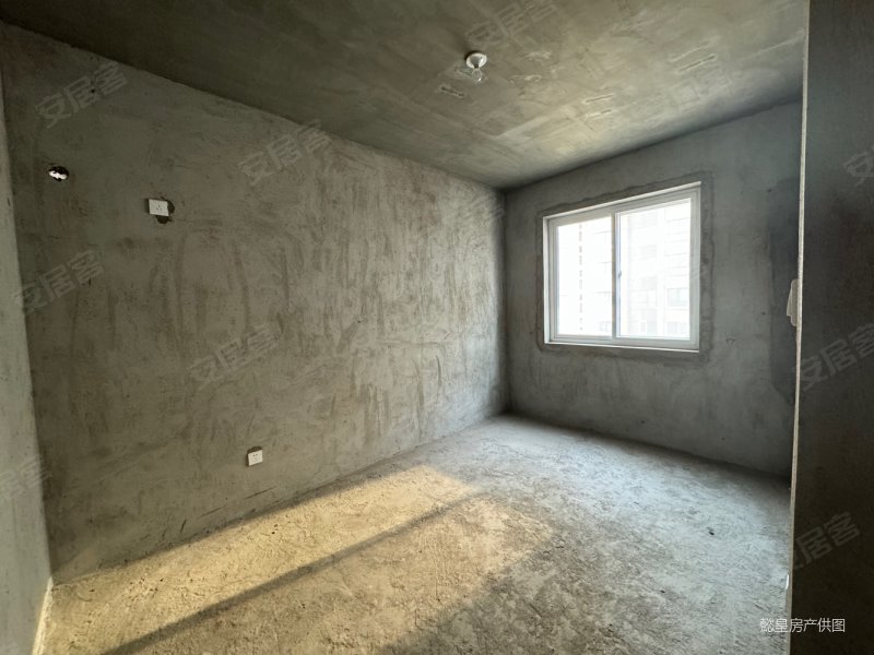 保镇房源新上急售 唐小 配套购物便利 价格可议 采光好,万富熙悦城