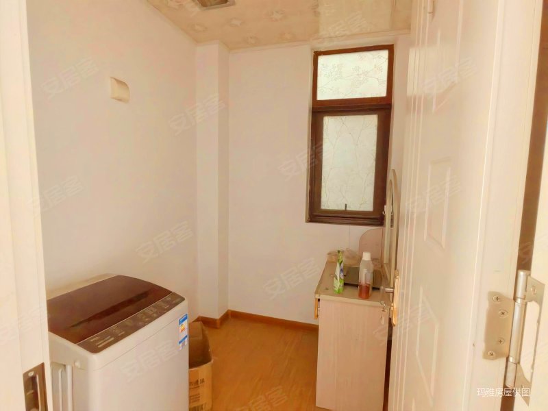 刚需小三居 购物方便 中间楼层 近地铁,御景尚都(一期)二手房,128万,3