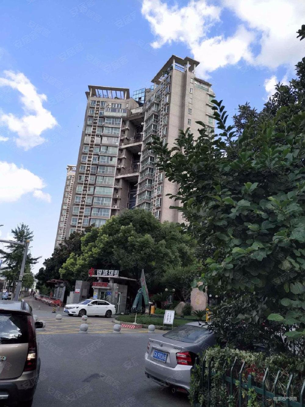 南京站玄武湖畔湖景花园小高层电梯三房不临街安静