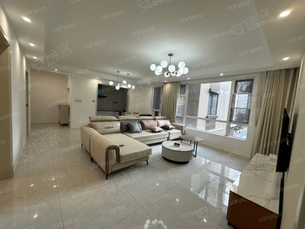 凉山西昌长宁小区正黄金色学府西部怀远附近，精装套三，家具家电齐全，领包入住出租房源真实图片