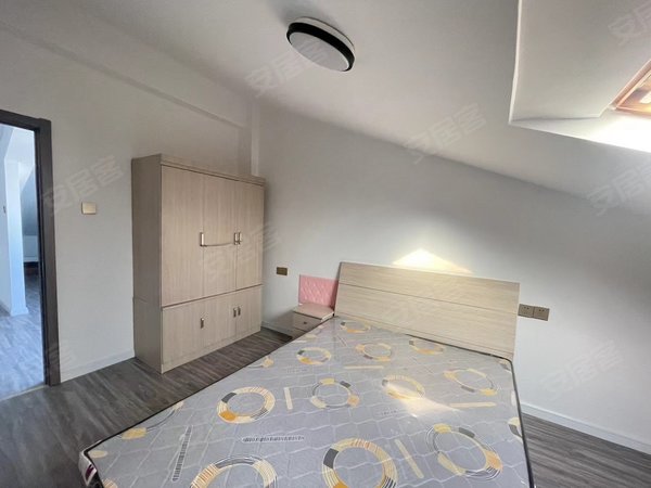 龙口西城区北马大街海迪小区月租600元海迪南区精装一室阁楼免物业费包网络长租短租都可以出租房源真实图片