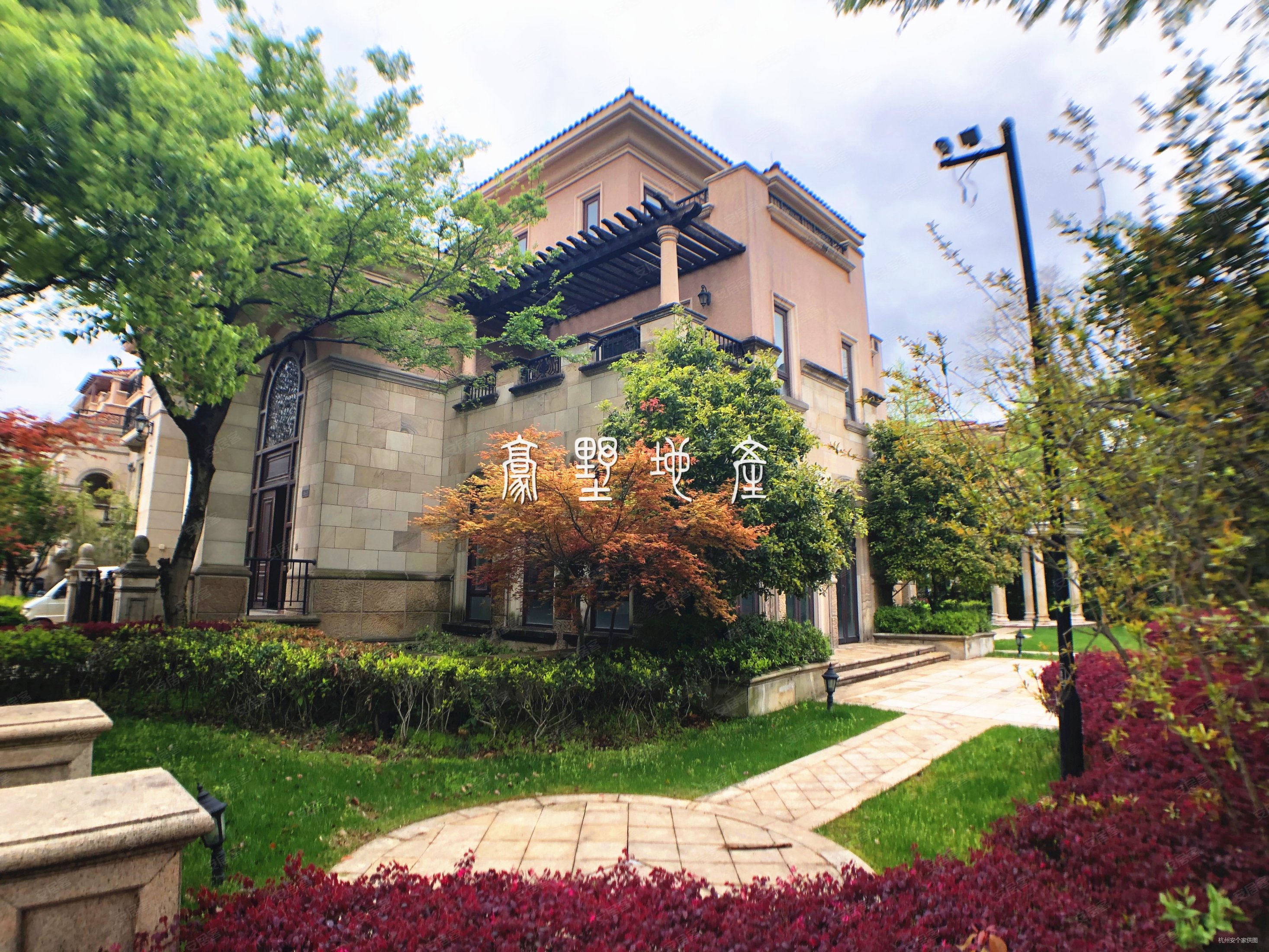 大华西溪风情别墅