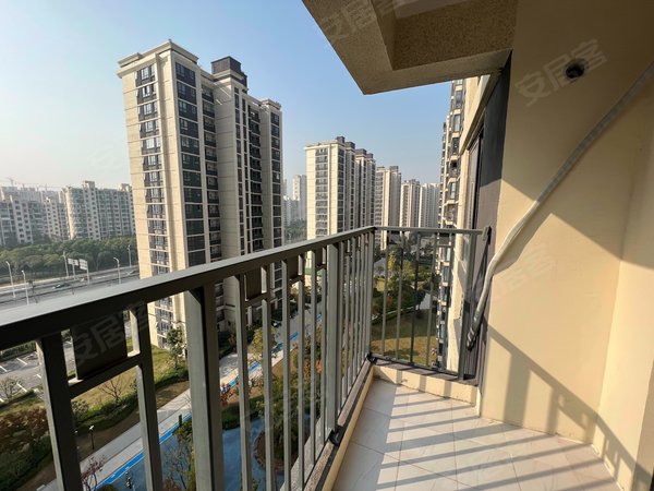 上海奉贤金汇禹洲天境雍锦府近龙湖天街 近金汇镇 近大叶公路 配置