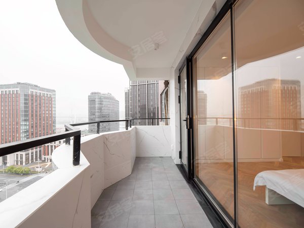 上海浦东塘桥仁恒广场带车位品质小区 临塘桥地铁 适合各类精英人群