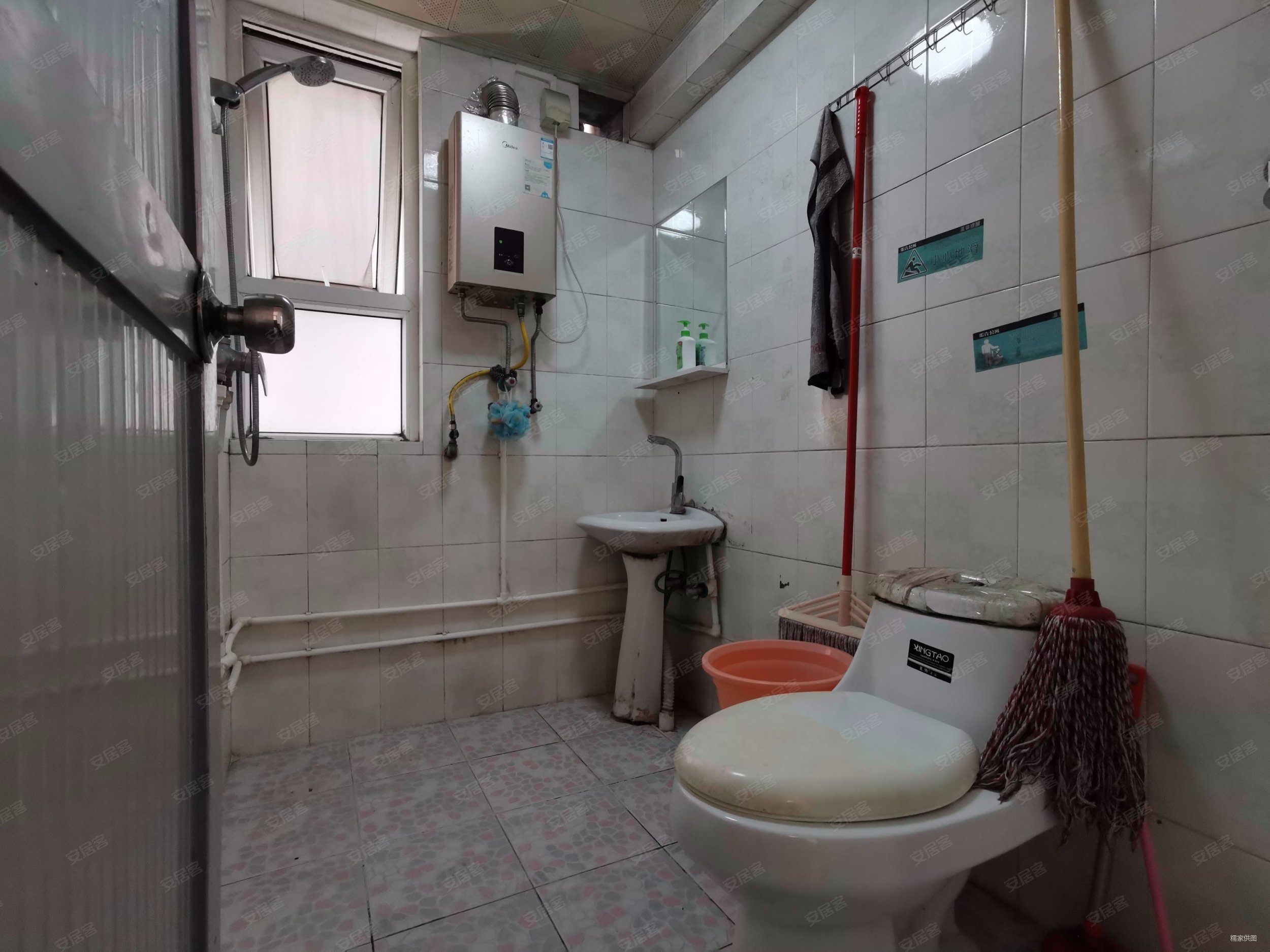 前海花园4室1厅1卫89.45㎡南530万