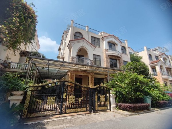 韶关浈江五里亭韶关碧桂园(别墅)碧桂园别墅,家私家电齐全,拎包入住