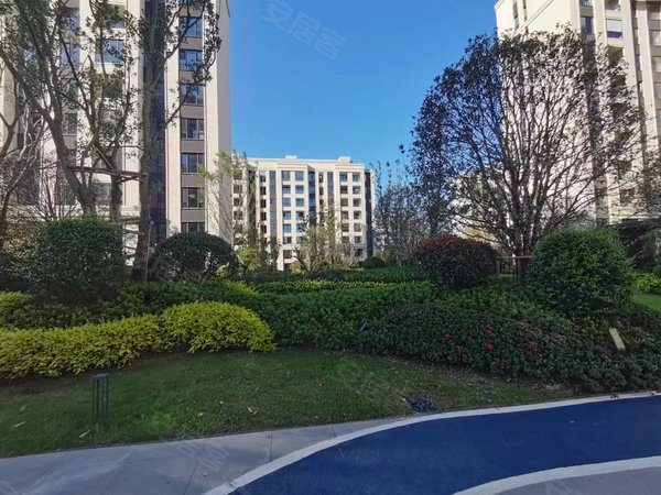 上海奉贤奉贤周边大名城映园(88弄)想租它吗阳光洒满整屋,新小区新