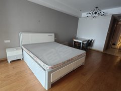 嘉兴海宁许村镇单身公寓 一线湖景悠闲自得赏湖景 一室一厅拎包入住出租房源真实图片