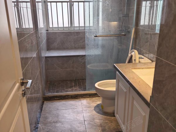 徐州鼓楼九龙湖新城玖珑湖急租新城玖珑湖电梯房 精装修 家具家电齐全 包物业随时看出租房源真实图片