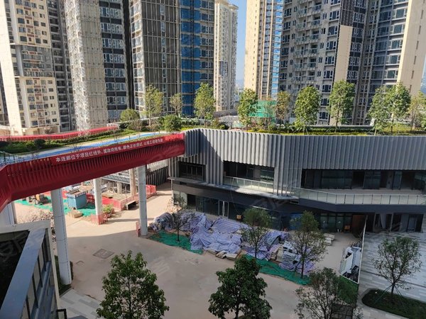 深圳光明光明宏发万悦山光明宏发万悦山一期精装4房 出租 看房方便