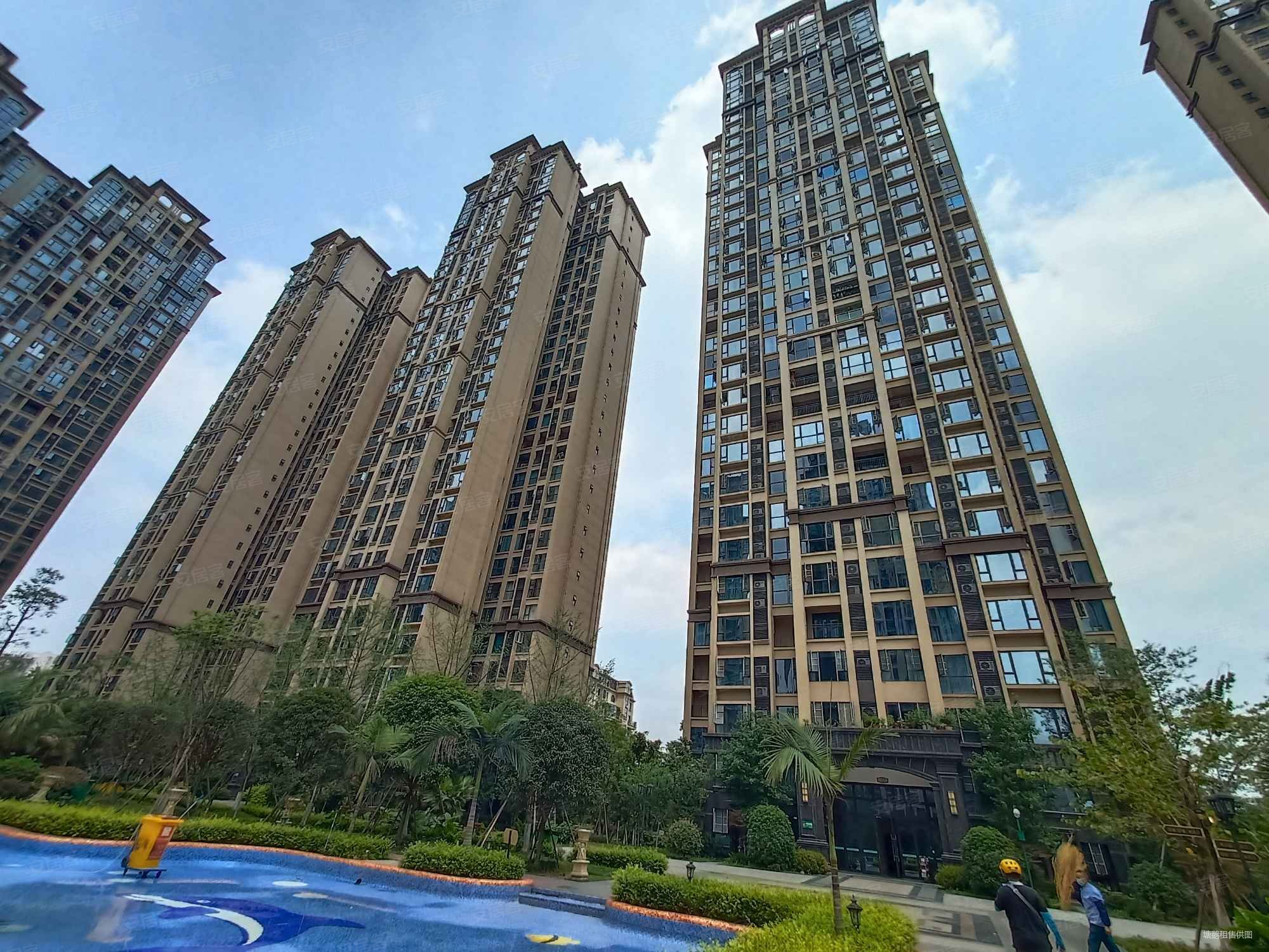 朝南71平炜岸城采光好周边商圈成熟成交送一年物业费