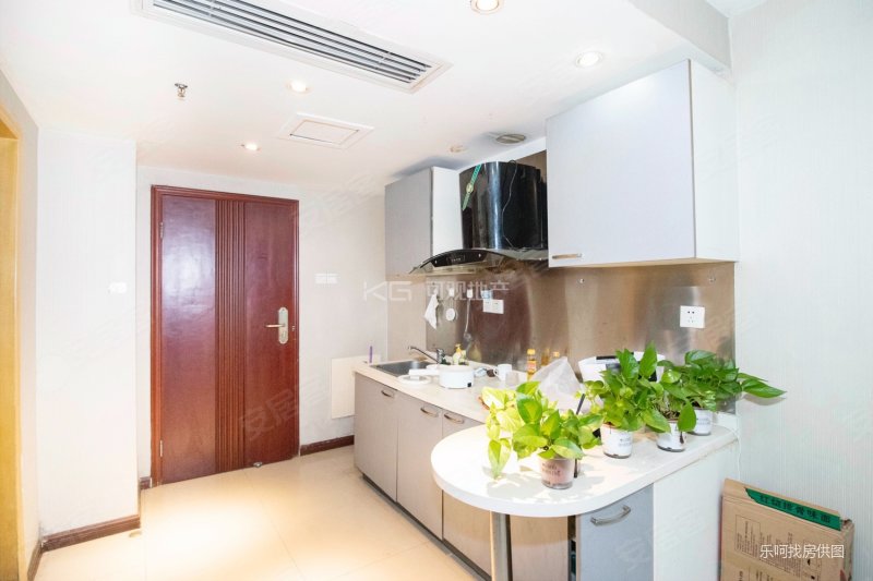 帝豪国际温泉小朝南高层,大飘窗总价低,随时看,可谈新贵公馆