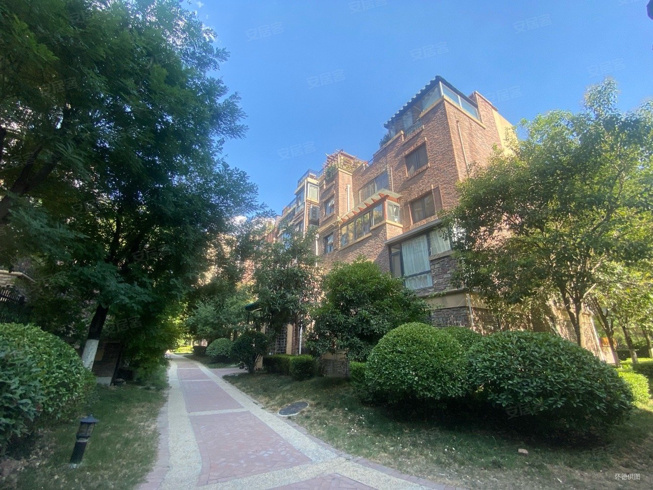 华远海蓝城(一期)3室2厅2卫132.78㎡南北255万