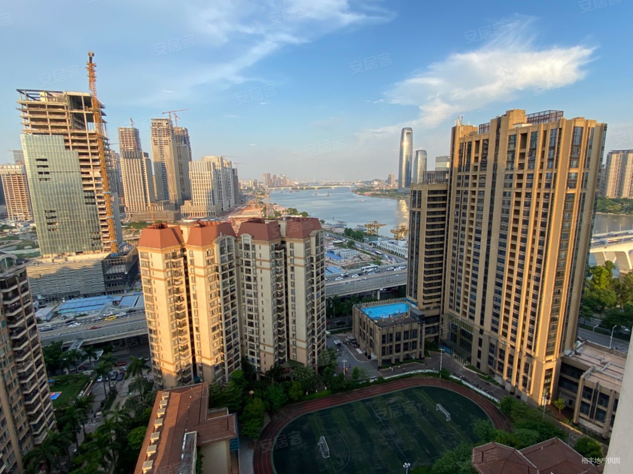 美林海岸花园3房121方繁华地段景观房