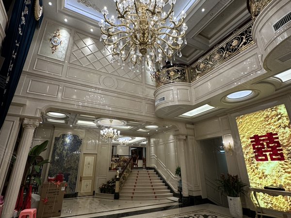 金华东阳横店秦宫壹号豪华大别墅日月年都可以租拍摄直播出租房源真实图片