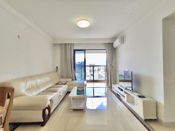 麗英專訪 自封 全死角美少女 麗英幫 矮妹 發聲 本地明周專訪 所有書內專訪 明周娛樂