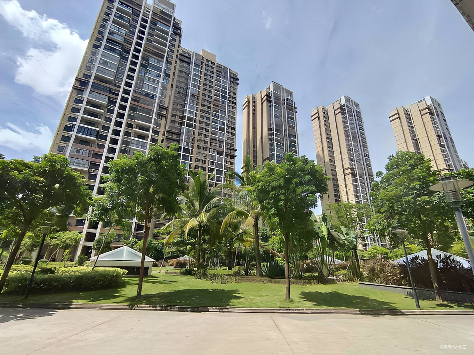 海口市龙华区国贸大润发上邦友谊万利隆花园金海广场精装三房两厅