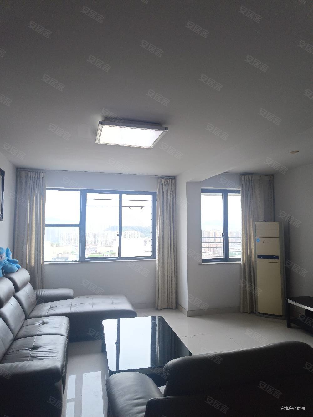 广场地铁口,上下两层,出行非常方便,尚城国际二手房,99万,2室2厅,2卫