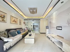 百色右江恒基广场中央公园3房两厅两卫大阳台南北通透提包入住月租2300元出租房源真实图片