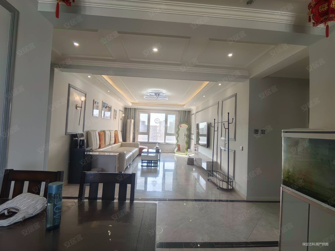 帝景欧洲3室2厅1卫138㎡南北96万