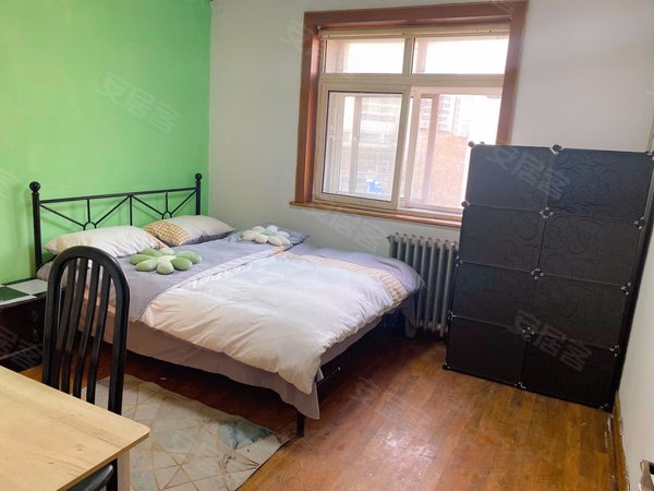 青岛市南江西路金华公寓可月付 无中介 近江西路地铁南京路万象城五四