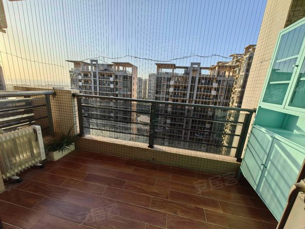 深圳宝安坪洲坪洲新村一期新上房源 平洲新村147平米四房两卫全齐拎包