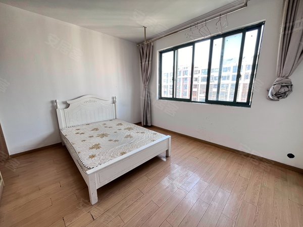 【多图】丽景佳苑(三期),硕放租房,丽景佳苑(三期) 4室1厅2卫 配套