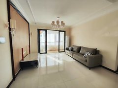 新乡平原示范区滨湖大道金碧天下二期三室两卫出租，760出租房源真实图片