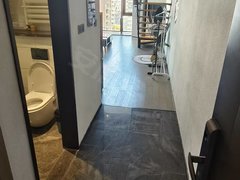 青岛市北十五中自家房出租 近台东地铁 步行街 利津路 啤酒街 拎包住 南向出租房源真实图片