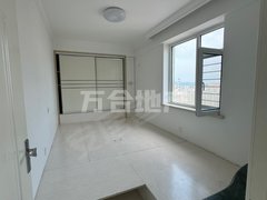 丹东振安欧尚广场欧尚广场对面 四中陪读 正大清华苑电梯2室 不包取暖物业出租房源真实图片