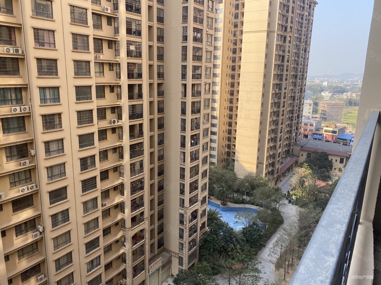 三和欧洲城电梯三房两厅二卫出售8万首付