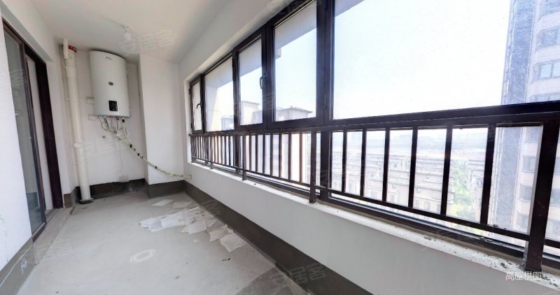 丽丰璞羽山中间楼层纯毛坯采光视野开阔业主诚售价格可谈