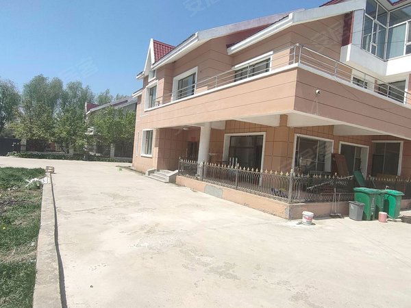 长春净月长影世纪城锦竹别墅独栋别墅  可整租两个700平房屋 2000平