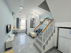 整租小清新复式公寓两房 带天然气 上下都有卫生间 双地铁口！