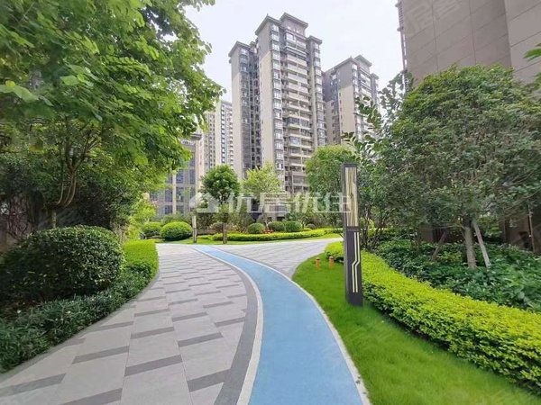 南宁青秀仙葫中铁凤岭国际城中铁凤岭国际城全新家具出租房源真实图片