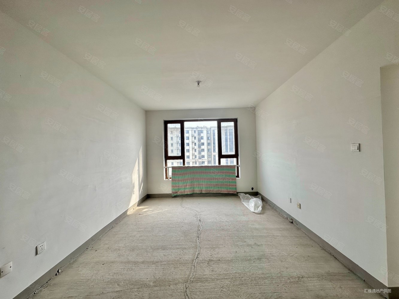 高铁新干线2室2厅1卫88㎡南40万