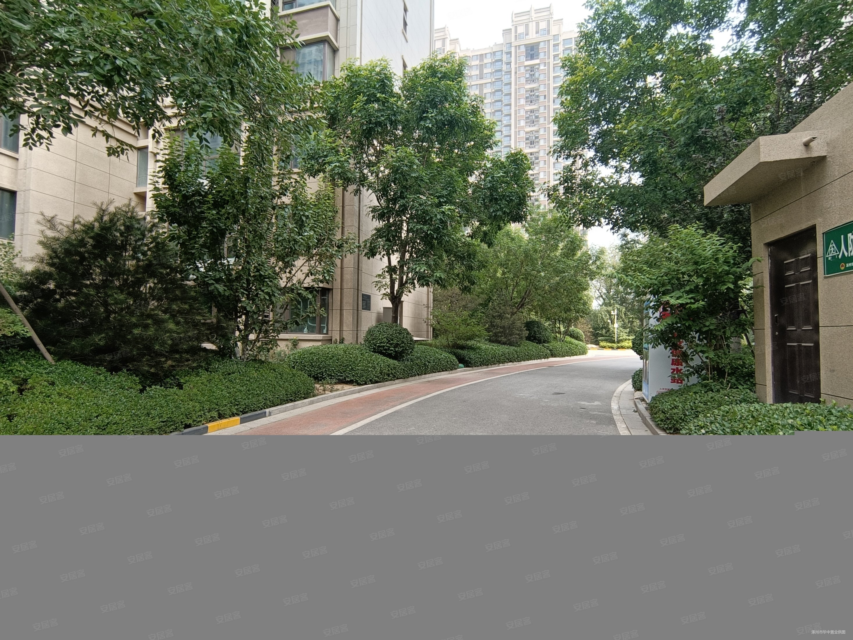 润卓天伦湾2室2厅1卫75㎡南55万