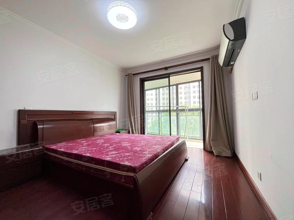 长江路地铁口百安居旁近虹桥医院电梯精装两室双阳台出租