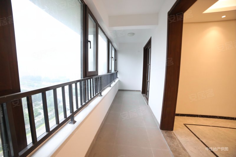 旭辉银盛泰瑞锦台